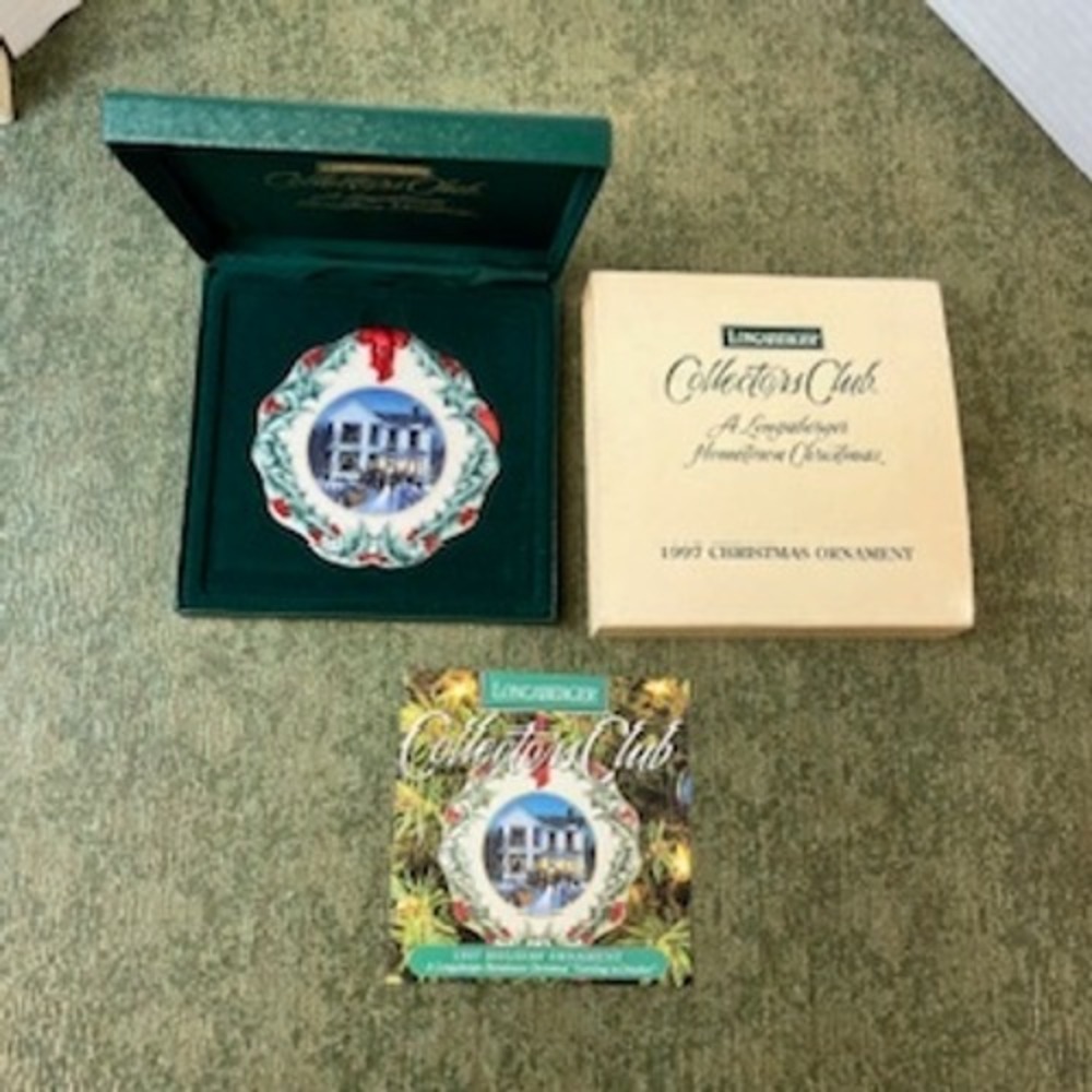 Longaberger Collectors Club 1997 Christmas Ornament Caroling in Dresden‎ Boxed